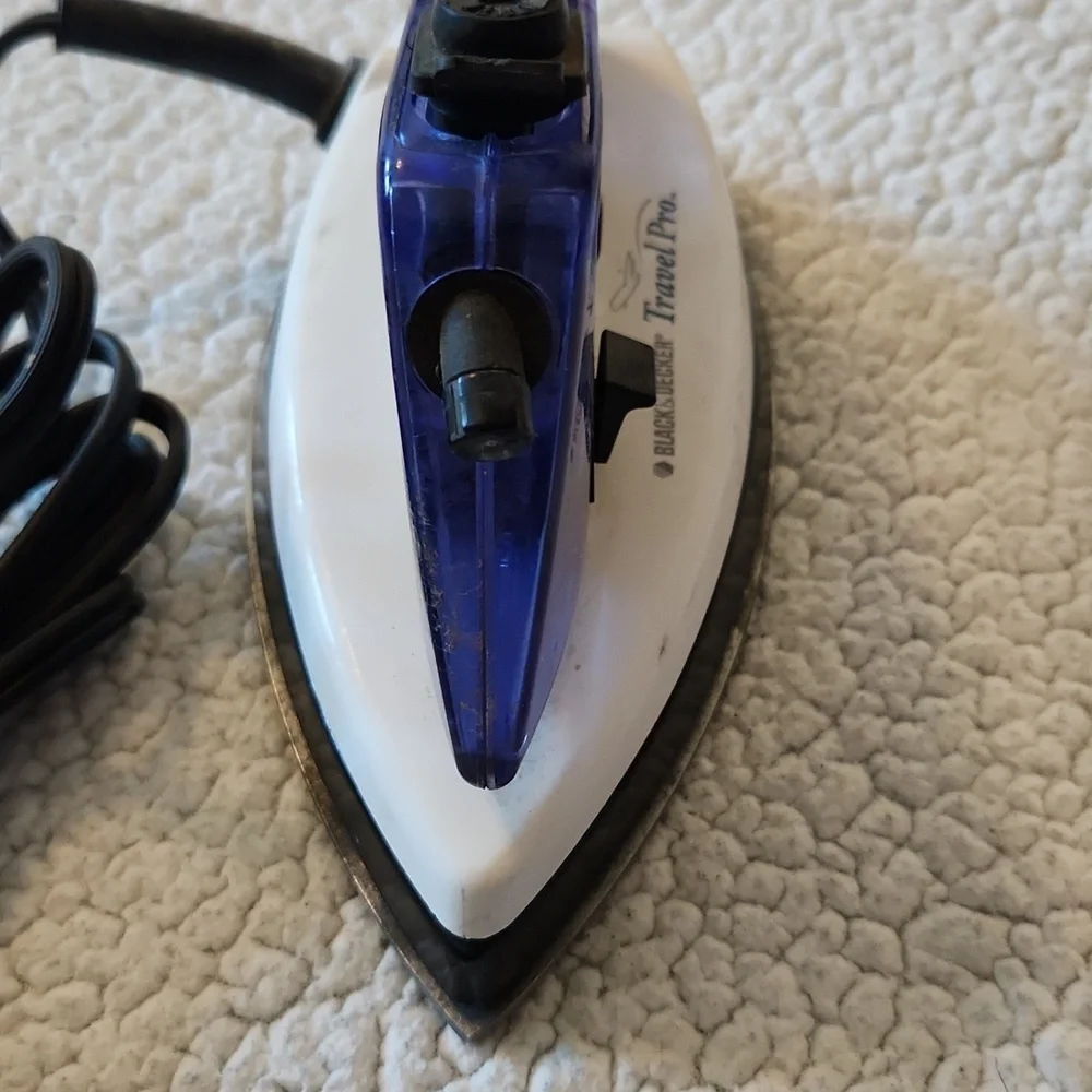Black&Decker Travel Pro Steam Dry High Low Settings Iron Preppy Boho Resortwear